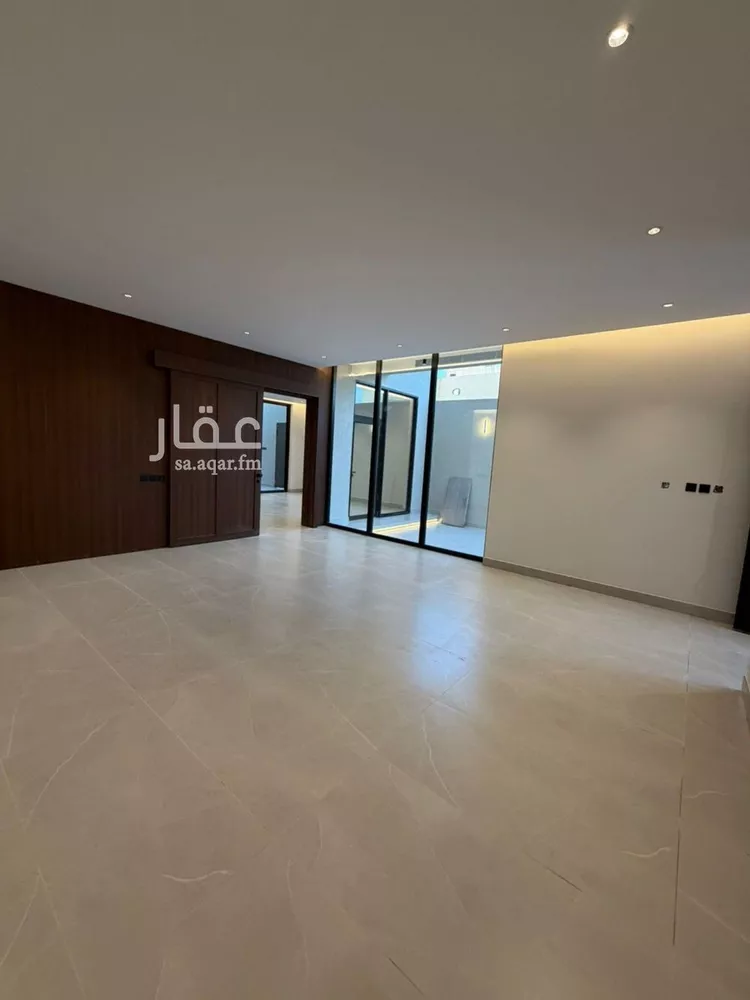 فيلا للبيع في شارع رقم 528, حي النرجس, مدينة الرياض, منطقة الرياض 8