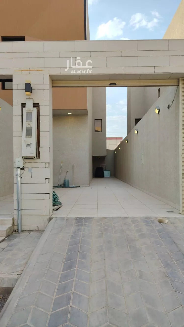 دور للبيع في شارع رقم 245, حي المونسية, مدينة الرياض, منطقة الرياض 14