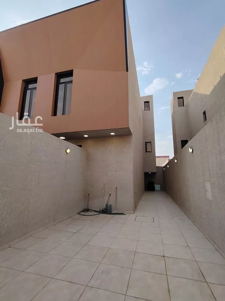 دور للبيع في شارع رقم 245, حي المونسية, مدينة الرياض, منطقة الرياض 9