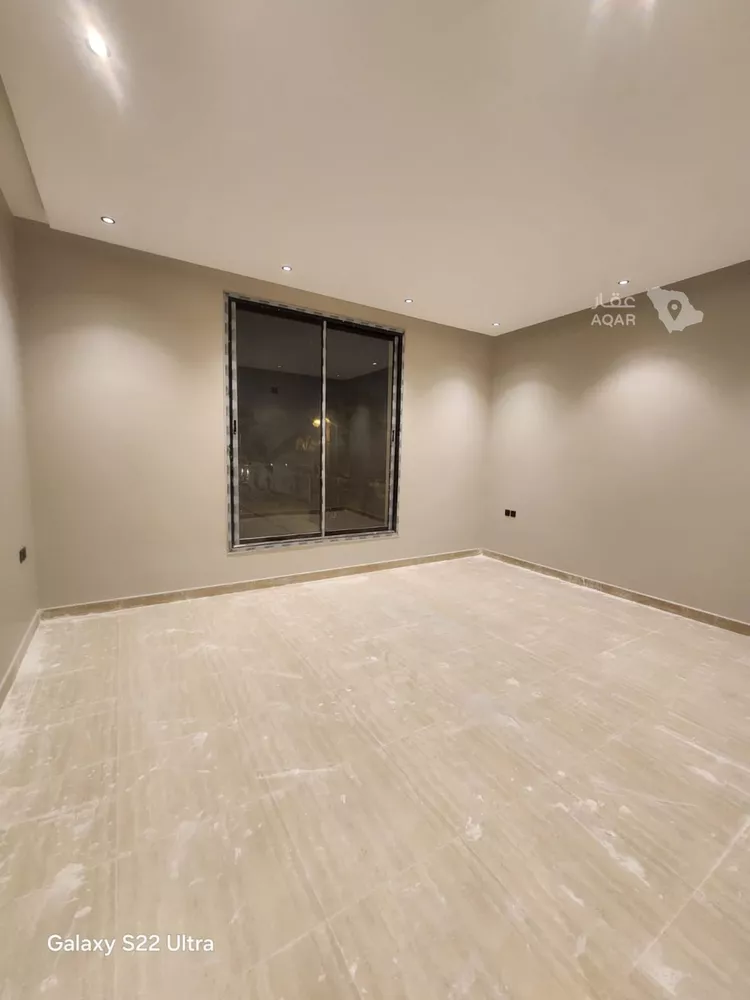 Floor for Sale in Riyadh King Faisal 6