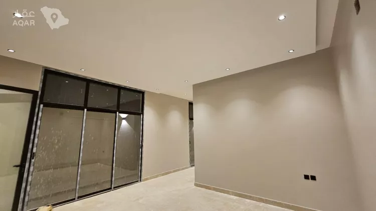 Floor for Sale in Riyadh King Faisal 17