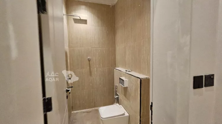 Floor for Sale in Riyadh King Faisal 7