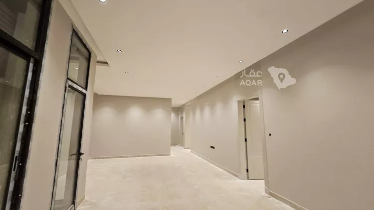 Floor for Sale in Riyadh King Faisal 13