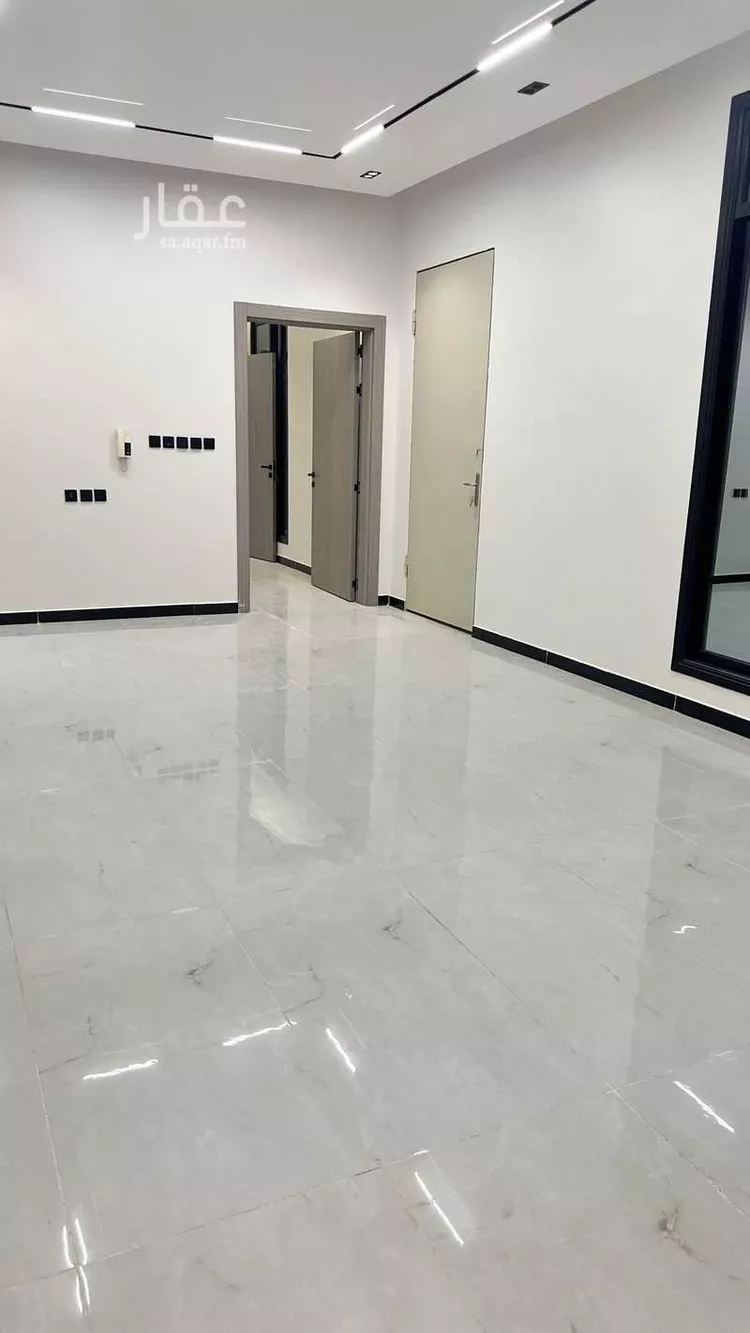 دور للبيع في شارع الكواكب, حي السعادة, مدينة الرياض, منطقة الرياض 24