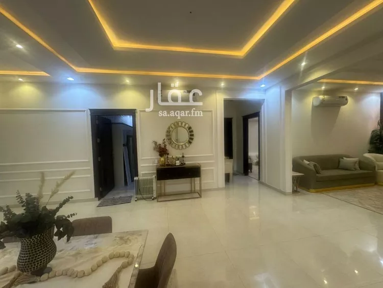 فيلا للبيع في شارع حمزة بن القاسم, حي الرمال, مدينة الرياض, منطقة الرياض 8