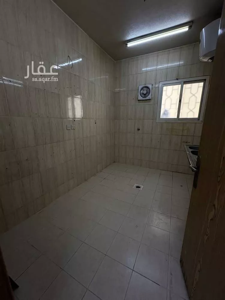 شقة للإيجار في شارع ابي حنيفه, حي العريجاء الأوسط, مدينة الرياض, منطقة الرياض 7