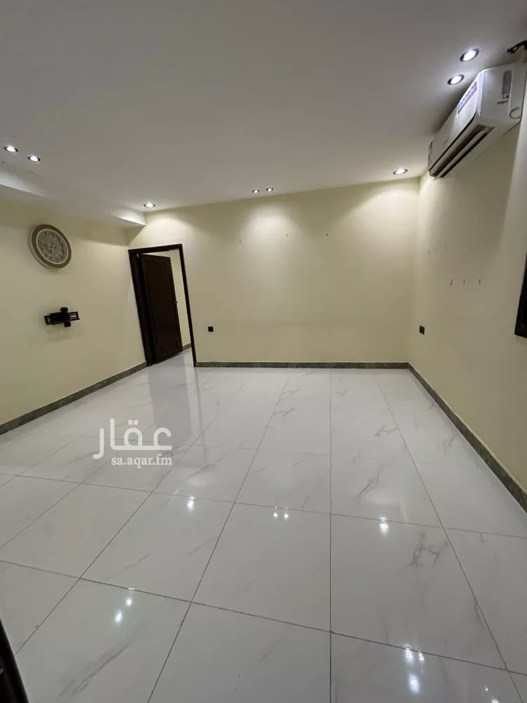 شقة للإيجار في شارع الشيخ حسن بن حسين بن علي, حي الملك فيصل, مدينة الرياض, منطقة الرياض