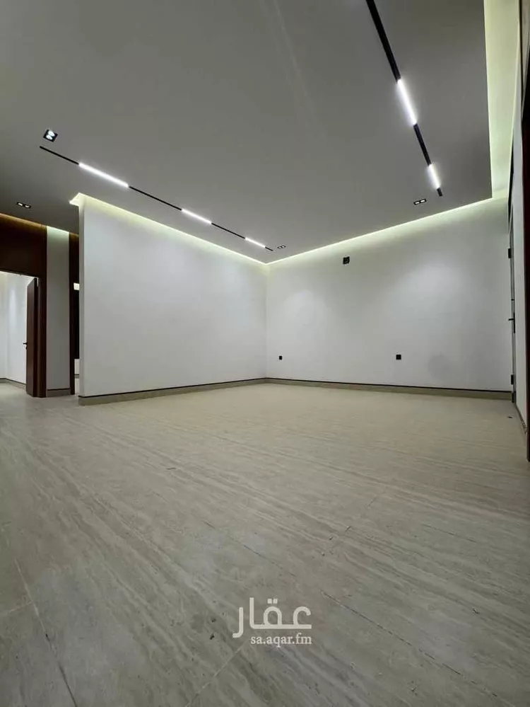 Floor for Sale in Riyadh Tuwaiq 13