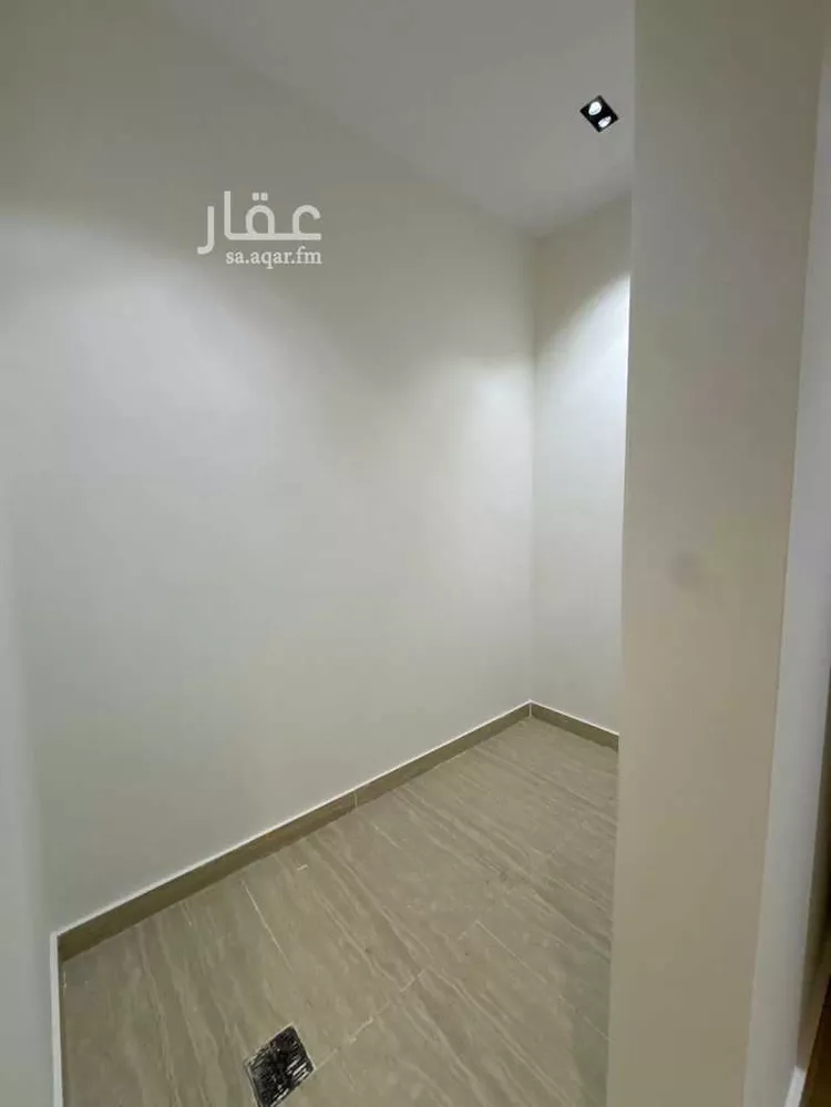 دور للبيع في شارع عبدالعزيز بن محمد الزمزمي, حي طويق, مدينة الرياض, منطقة الرياض 16