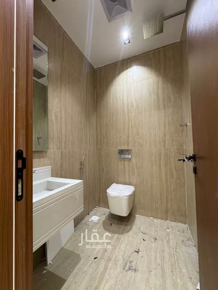 Floor for Sale in Riyadh Tuwaiq 15