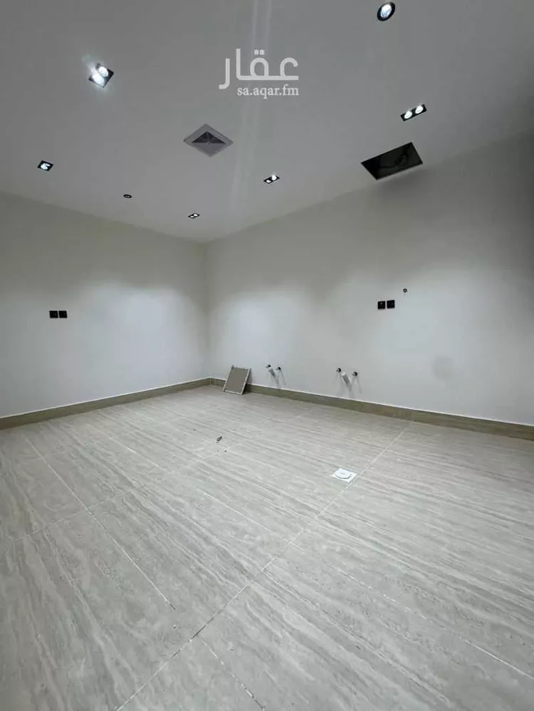 Floor for Sale in Riyadh Tuwaiq صورة 4