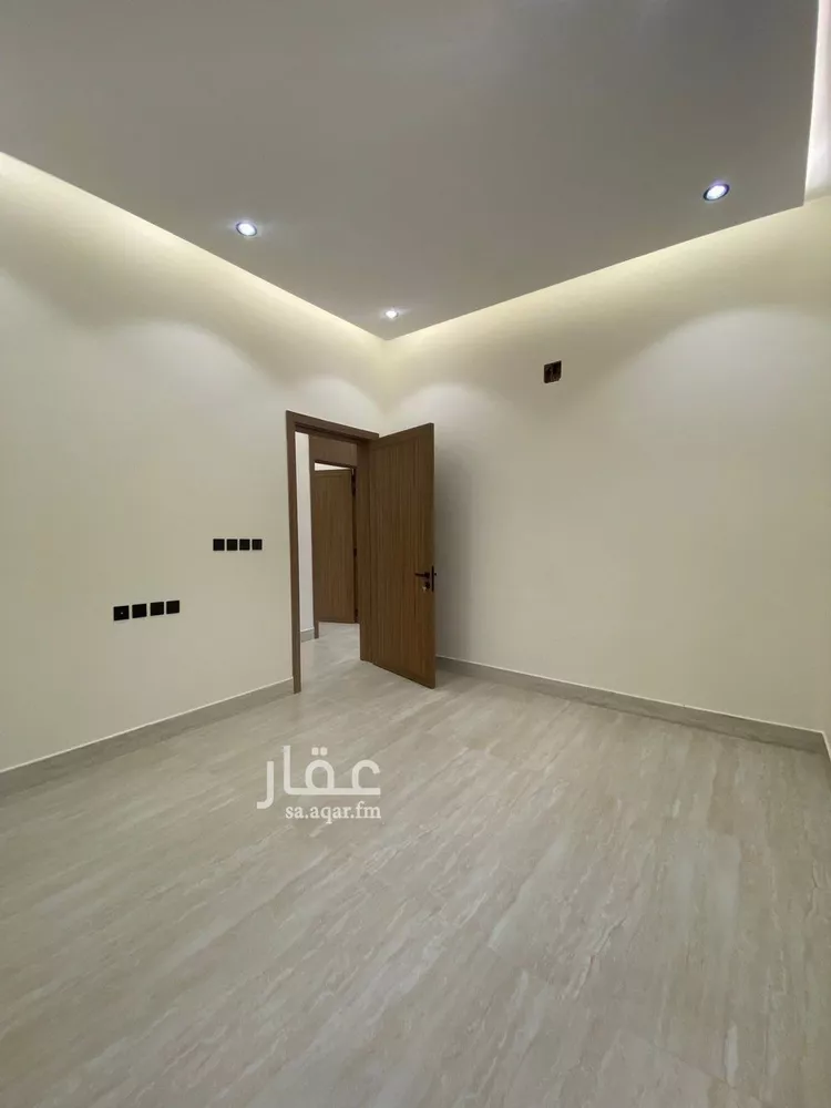 فيلا للبيع في شارع محمد بن زين العابدين, حي المهدية, مدينة الرياض, منطقة الرياض 15