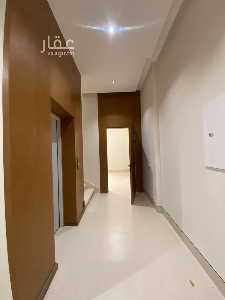 فيلا للبيع في شارع محمد بن زين العابدين, حي المهدية, مدينة الرياض, منطقة الرياض صورة 4
