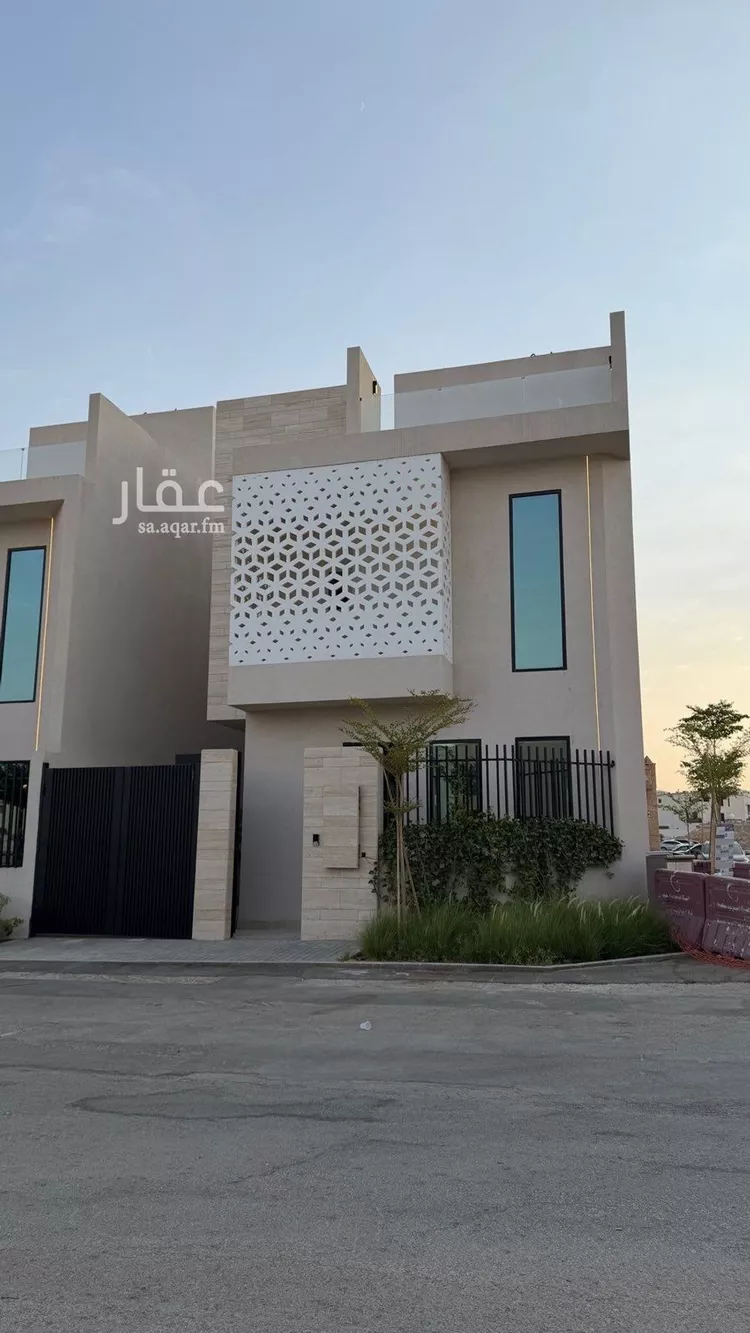 Villa for Sale in Riyadh Al Mahdiyah صورة 3