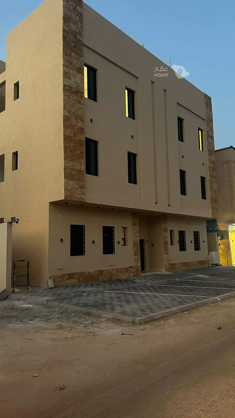 Building for Sale in Riyadh Dhahrat Laban
