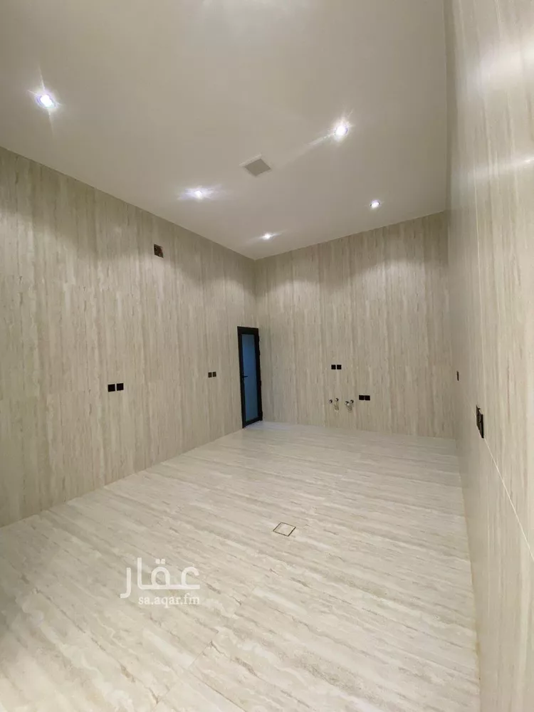 فيلا للبيع في شارع محمد بن زين العابدين, حي المهدية, مدينة الرياض, منطقة الرياض 14
