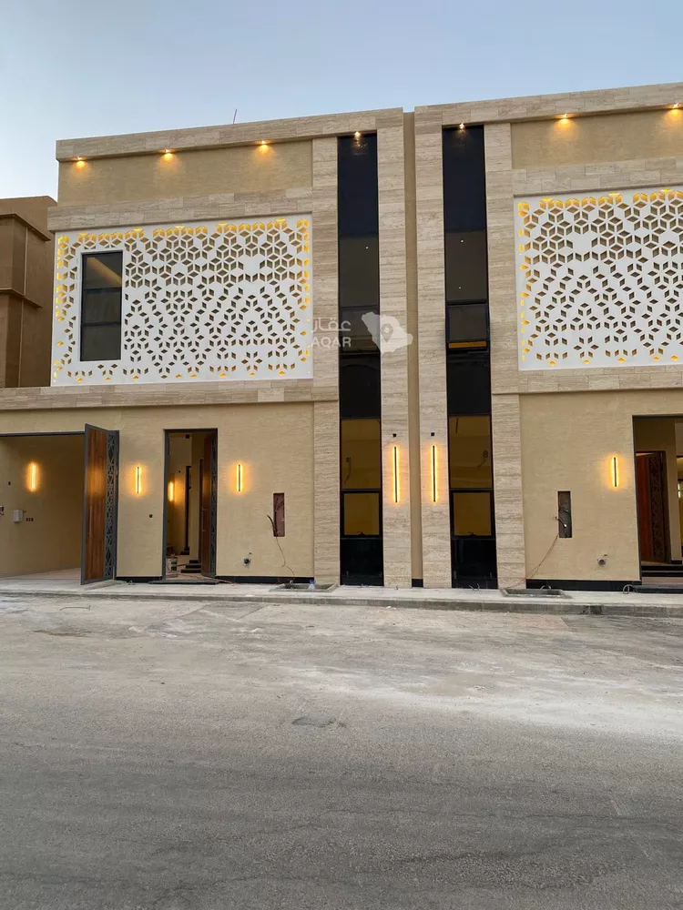 Villa for Sale in Riyadh Al Mahdiyah 2