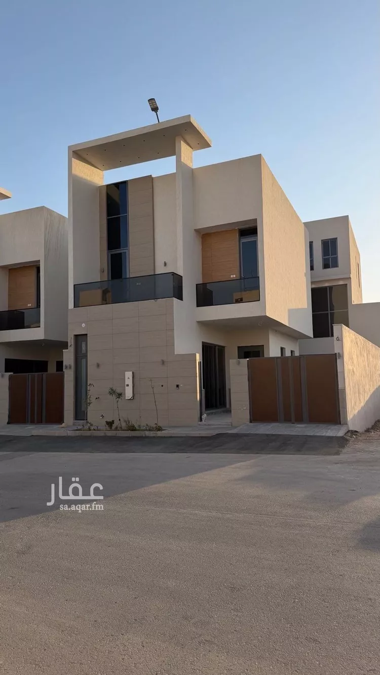 فيلا للبيع في شارع عبدالجبار بن الورد, حي المهدية, مدينة الرياض, منطقة الرياض صورة 2