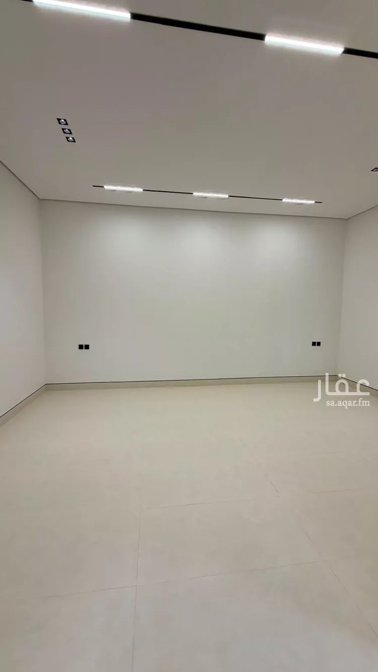 Floor for Sale in Riyadh Al Janadriyah 19