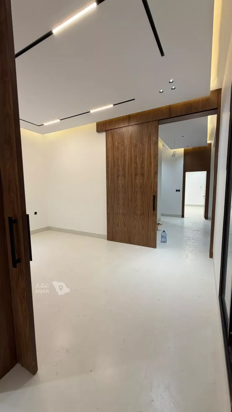 فيلا للبيع في شارع عبدالجبار بن الورد, حي المهدية, مدينة الرياض, منطقة الرياض صورة 4