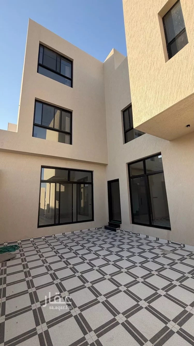 فيلا للبيع في شارع عبدالجبار بن الورد, حي المهدية, مدينة الرياض, منطقة الرياض 9