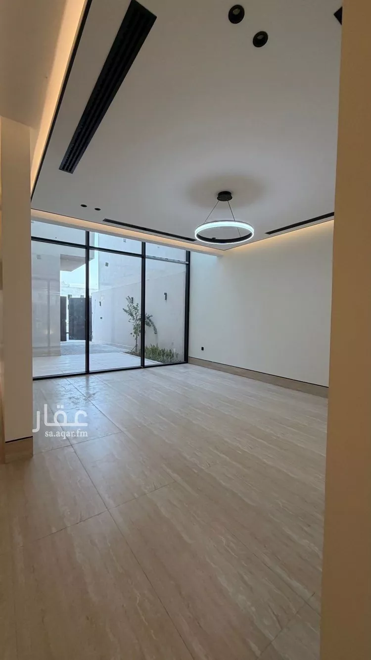 فيلا للبيع في شارع عبدالجبار بن الورد, حي المهدية, مدينة الرياض, منطقة الرياض 8