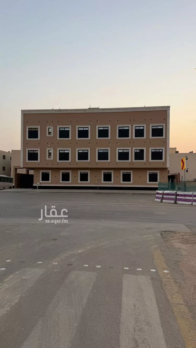 عمارة للبيع في شارع جبل الذبياني, حي ظهرة لبن, مدينة الرياض, منطقة الرياض صورة 2