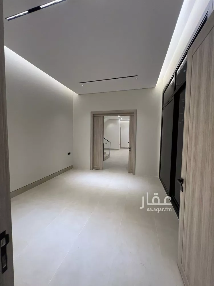 فيلا للبيع في شارع عبدالجبار بن الورد, حي المهدية, مدينة الرياض, منطقة الرياض 6