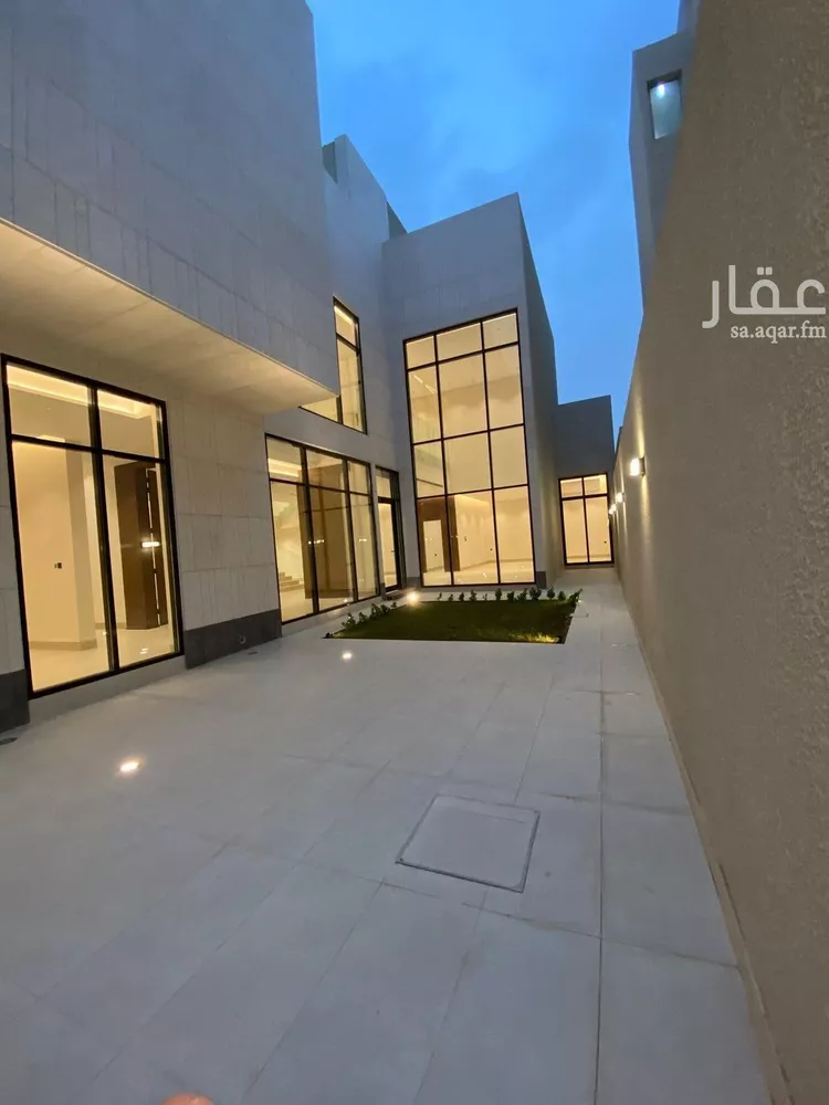 فيلا للبيع في شارع محمد بن زين العابدين, حي المهدية, مدينة الرياض, منطقة الرياض 8