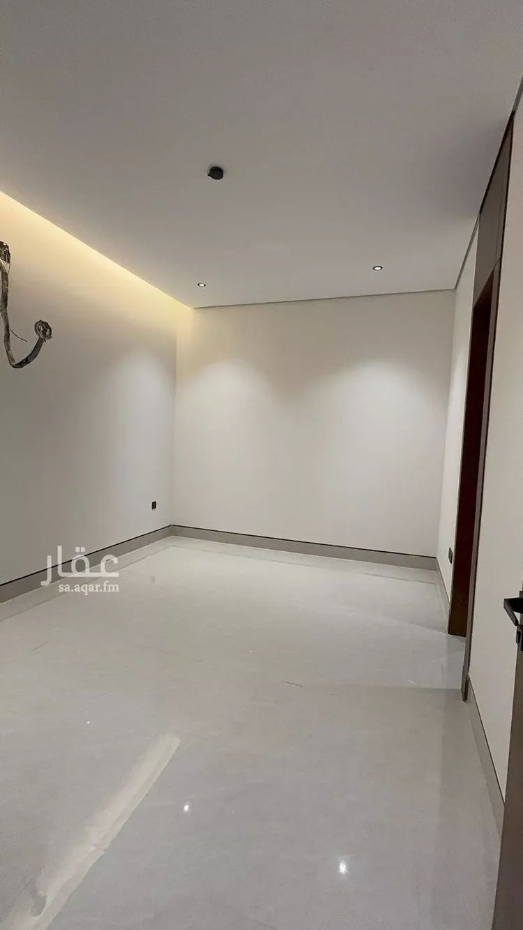 فيلا للبيع في شارع فؤاد محمد عمر توفيق, حي المهدية, مدينة الرياض, منطقة الرياض 7