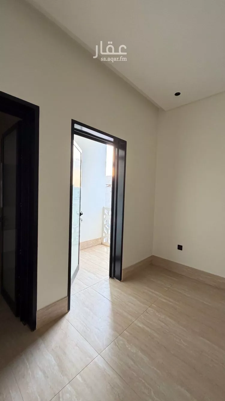 فيلا للبيع في شارع عبدالجبار بن الورد, حي المهدية, مدينة الرياض, منطقة الرياض 13