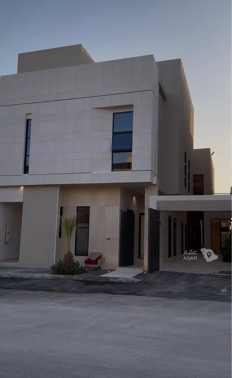 Villa for Sale in Riyadh Al Mahdiyah