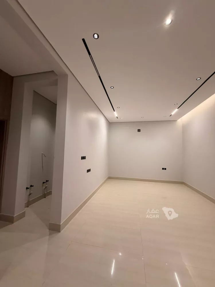 Villa for Sale in Riyadh Al Mahdiyah صورة 4