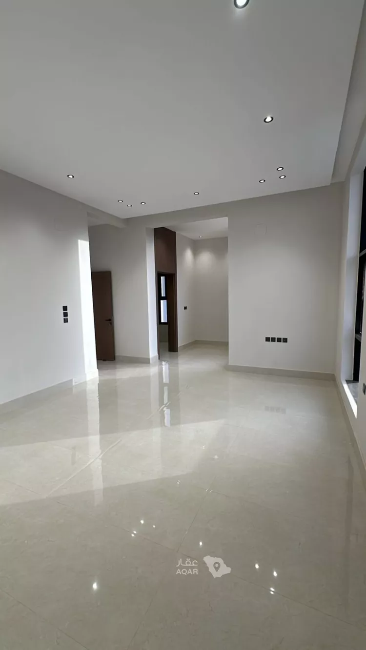 Villa for Sale in Riyadh Al Mahdiyah 11