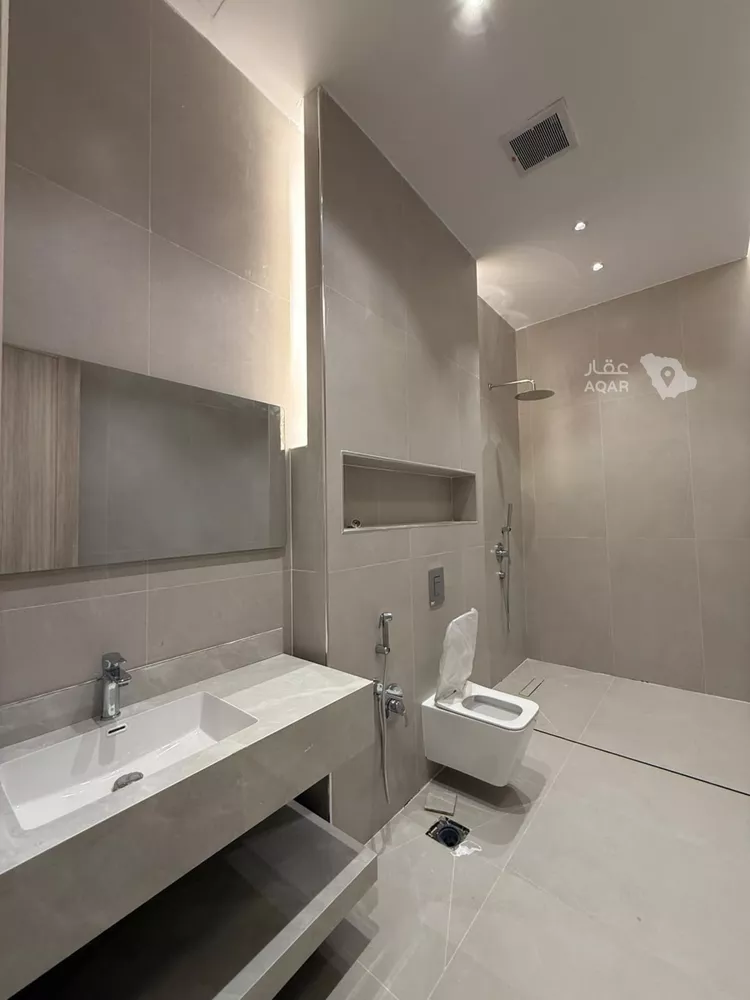 Villa for Sale in Riyadh Al Mahdiyah 16