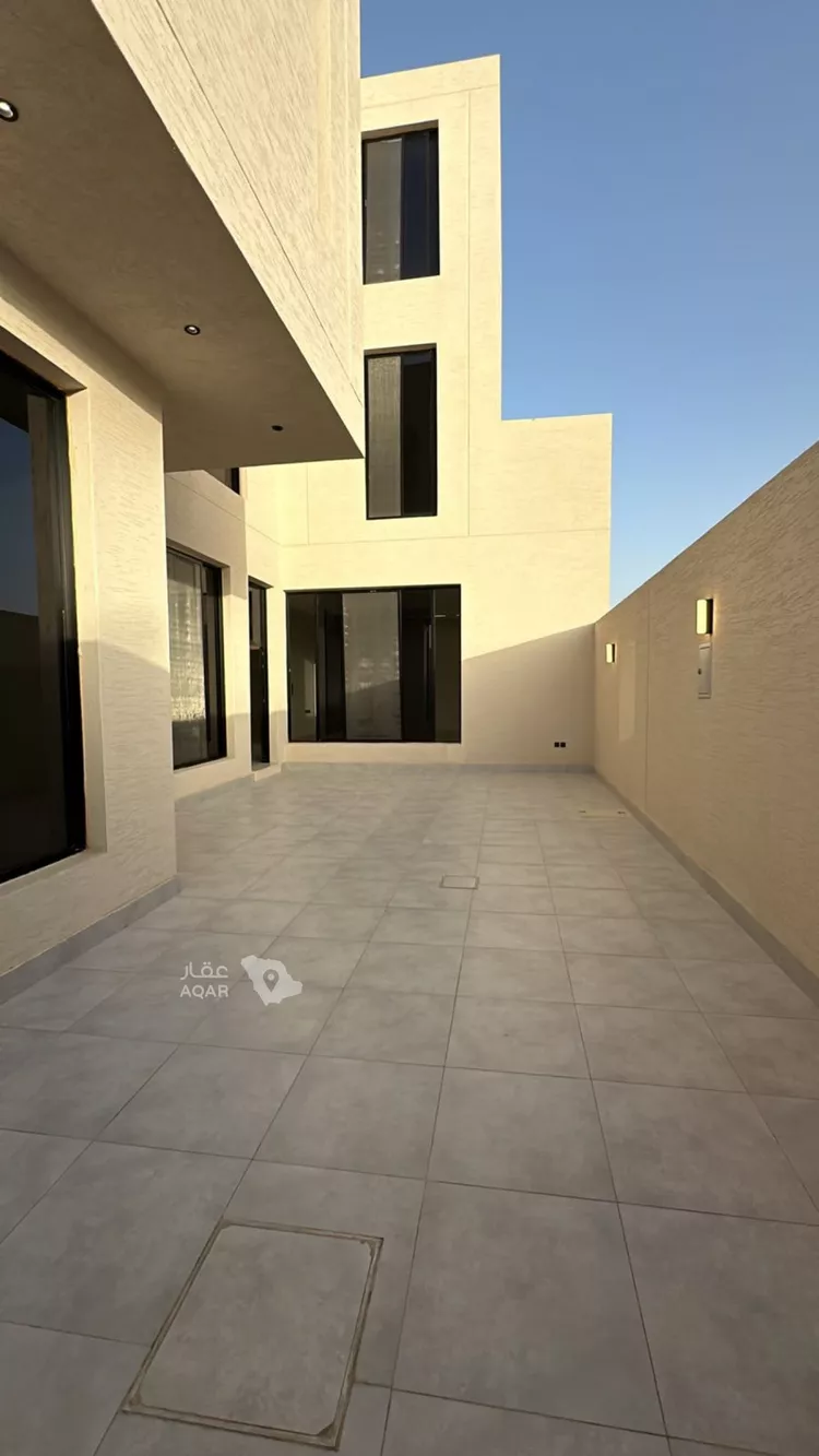 Villa for Sale in Riyadh Al Mahdiyah 3