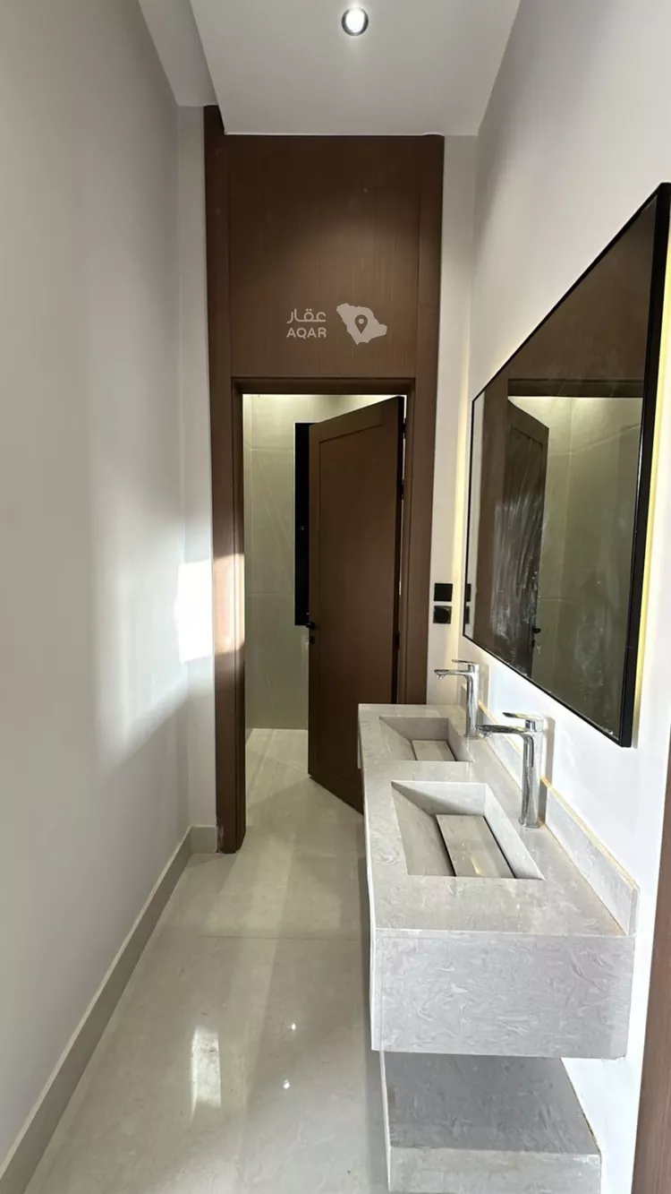 Villa for Sale in Riyadh Al Mahdiyah 16
