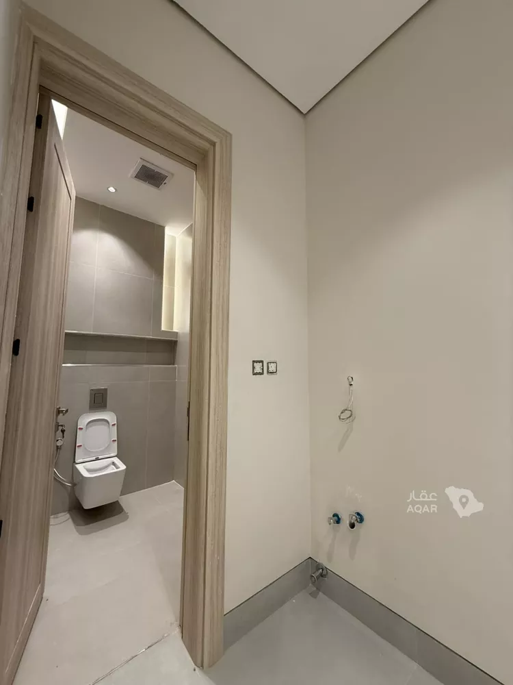 Villa for Sale in Riyadh Al Mahdiyah 11