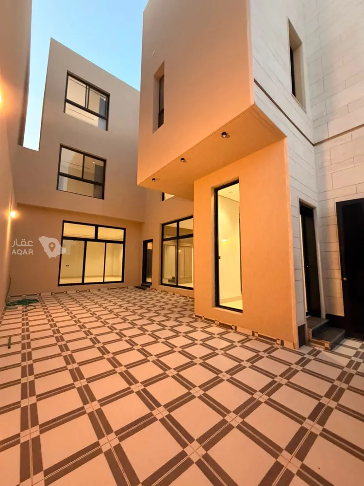 Villa for Sale in Riyadh Al Mahdiyah صورة 3