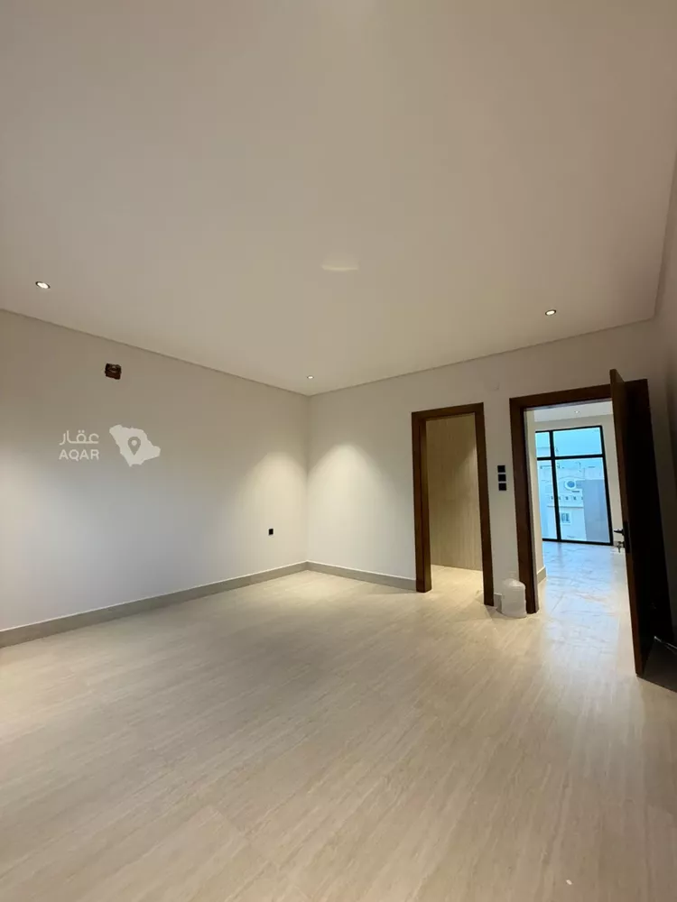 فيلا للبيع في شارع المظفر بن النموذج, حي المهدية, مدينة الرياض, منطقة الرياض 18