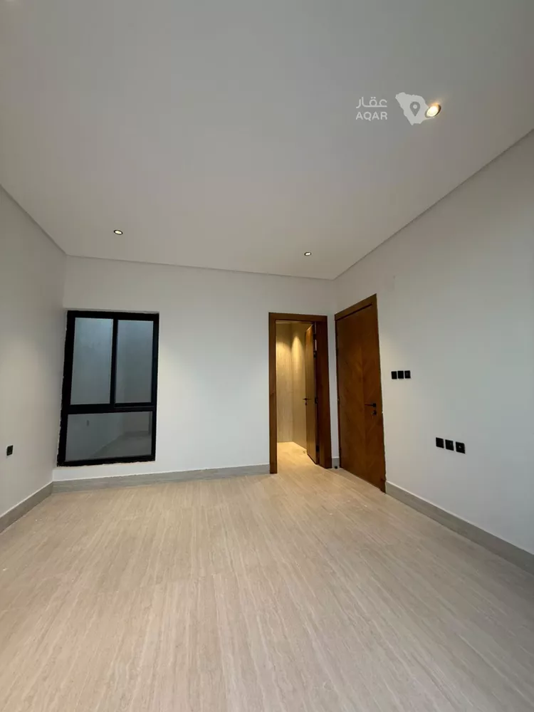 فيلا للبيع في شارع المظفر بن النموذج, حي المهدية, مدينة الرياض, منطقة الرياض 24