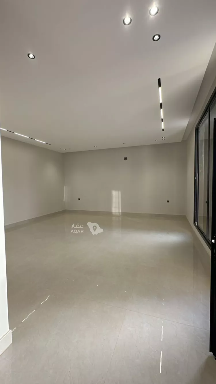 Villa for Sale in Riyadh Al Mahdiyah 17