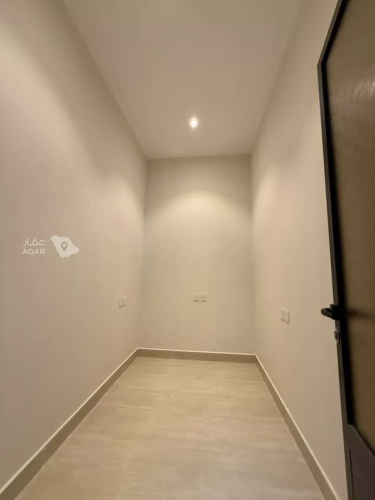 فيلا للبيع في شارع قطب الدين بن السلطان, حي المهدية, مدينة الرياض, منطقة الرياض 16