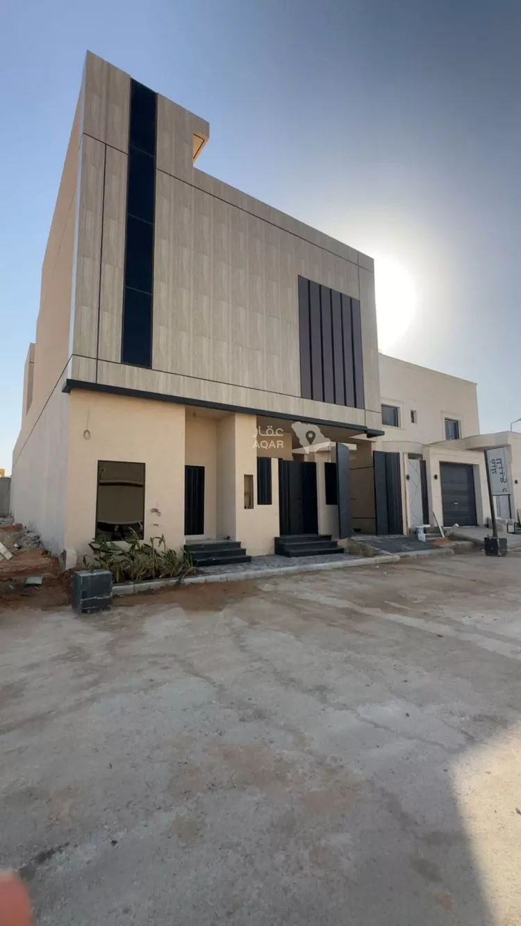 فيلا للبيع في شارع أحمد مفتي المكي الحنفي, حي المهدية, مدينة الرياض, منطقة الرياض