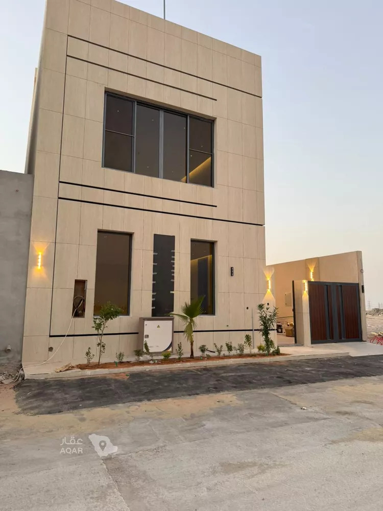 Villa for Sale in Riyadh Al Mahdiyah صورة 3