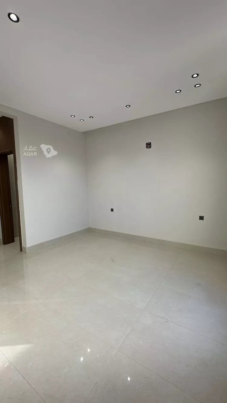 Villa for Sale in Riyadh Al Mahdiyah 18