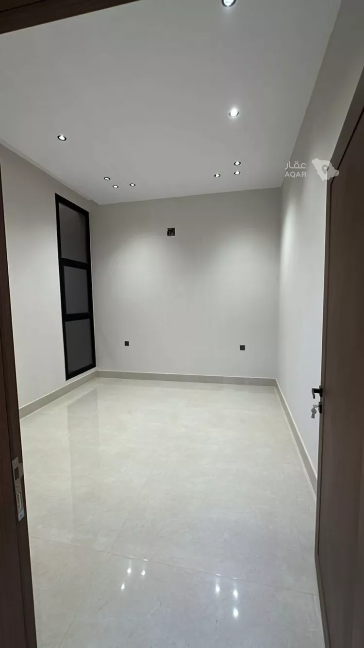 Villa for Sale in Riyadh Al Mahdiyah 15