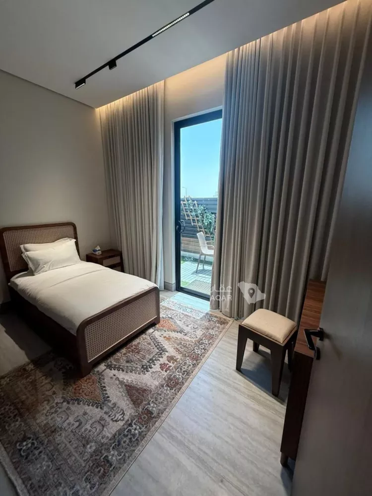 Floor for Sale in Riyadh Al Arid 13
