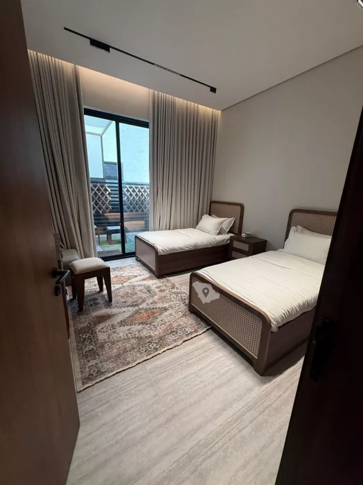 Floor for Sale in Riyadh Al Arid 6