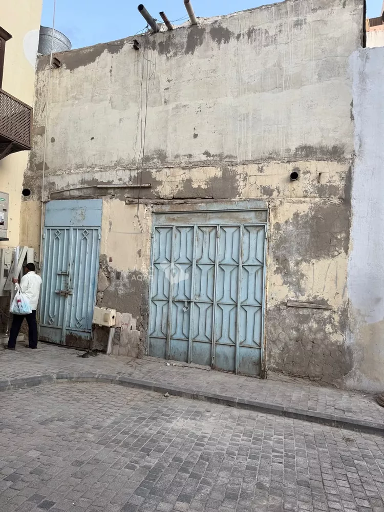محل للإيجار في شارع زقاق البرجيه, حي البلد, مدينة جدة, منطقة مكة المكرمة